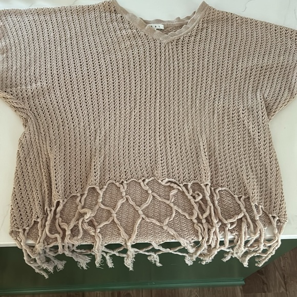 Lot of 2 CAbi tops - both size medium - Picture 5 of 7